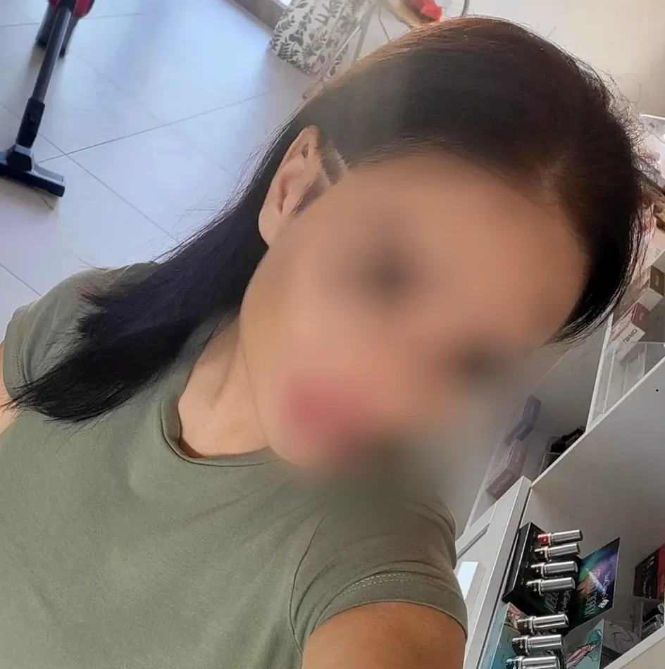 Emma, 29
