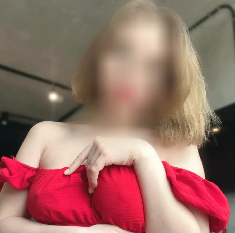 Hannah, 20