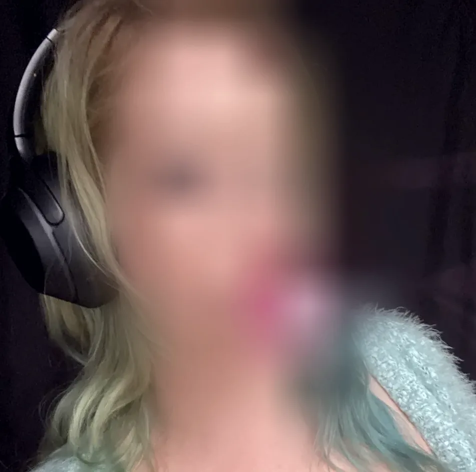 Megan, 35