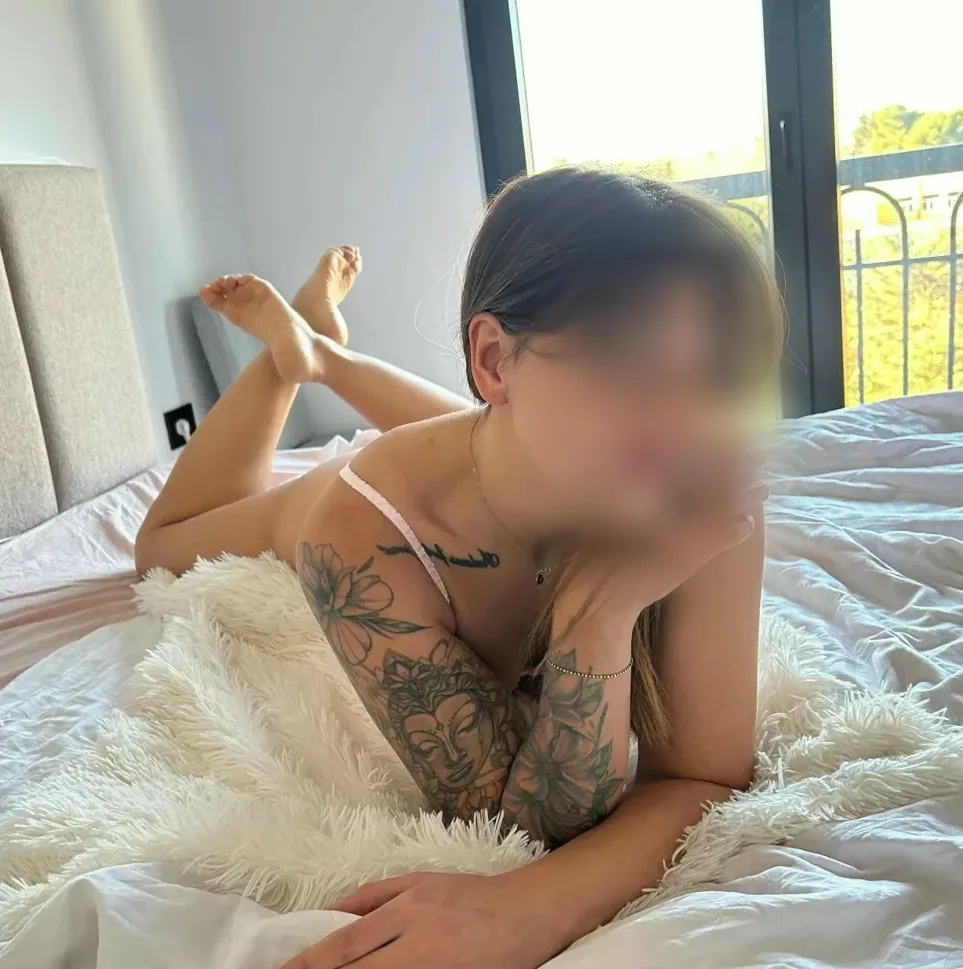 Simran, 34